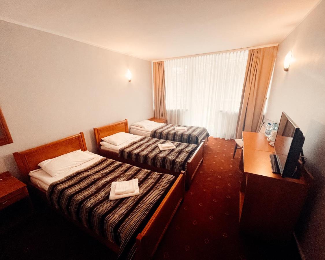 Hotel Promenada Zegrze Białobrzegi Exterior foto